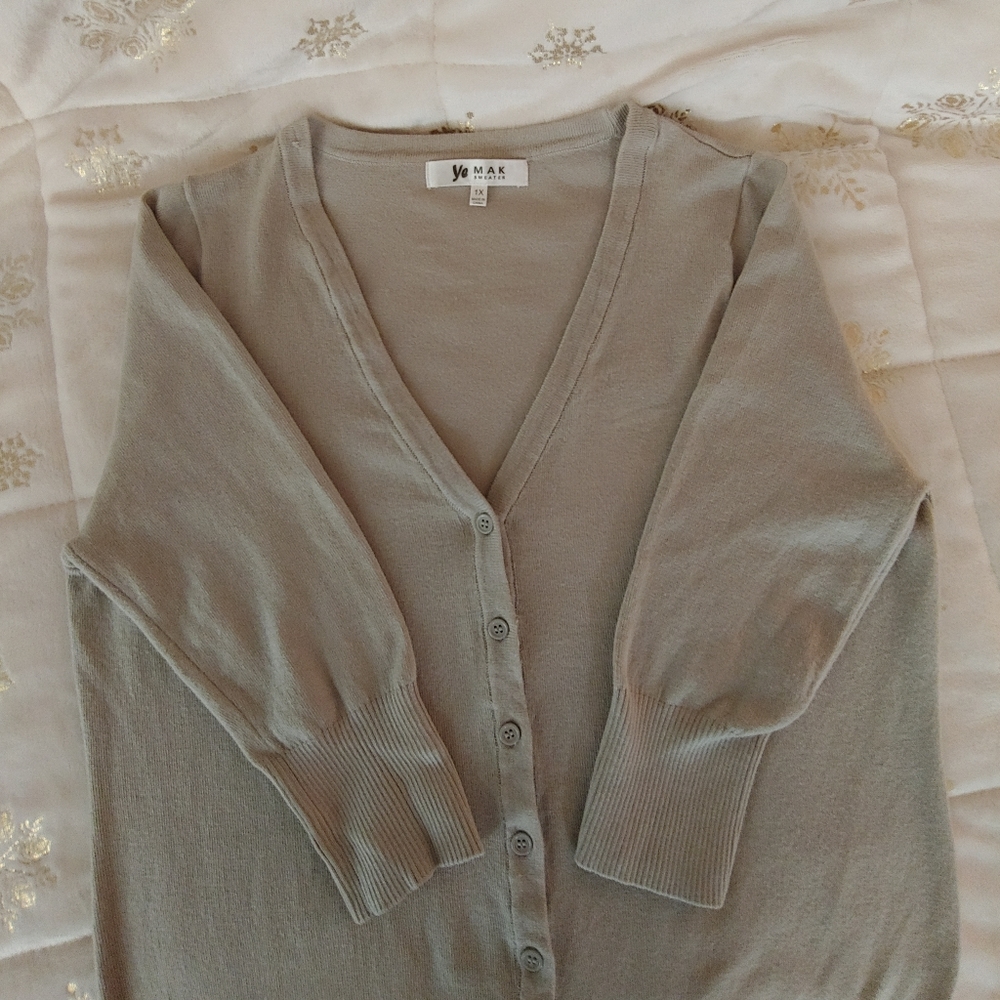 Ye mak cardigan sweater.